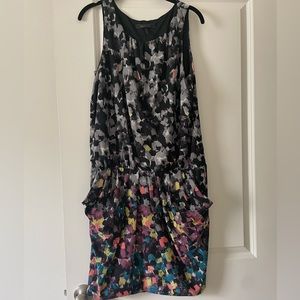 EUC multi color dress with pockets and drop waist